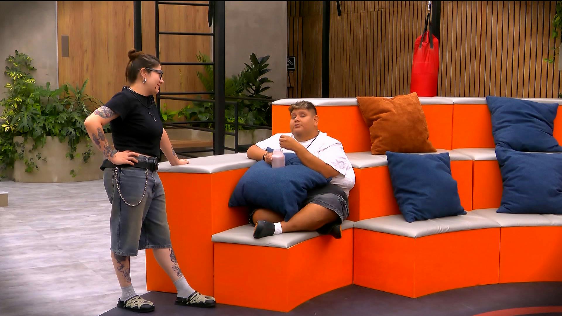 Poco a poco las “amistades” de Luis en el universo de MasterChef 24/7 conectan menos con su manera de ser, ¿Qué pasó? 