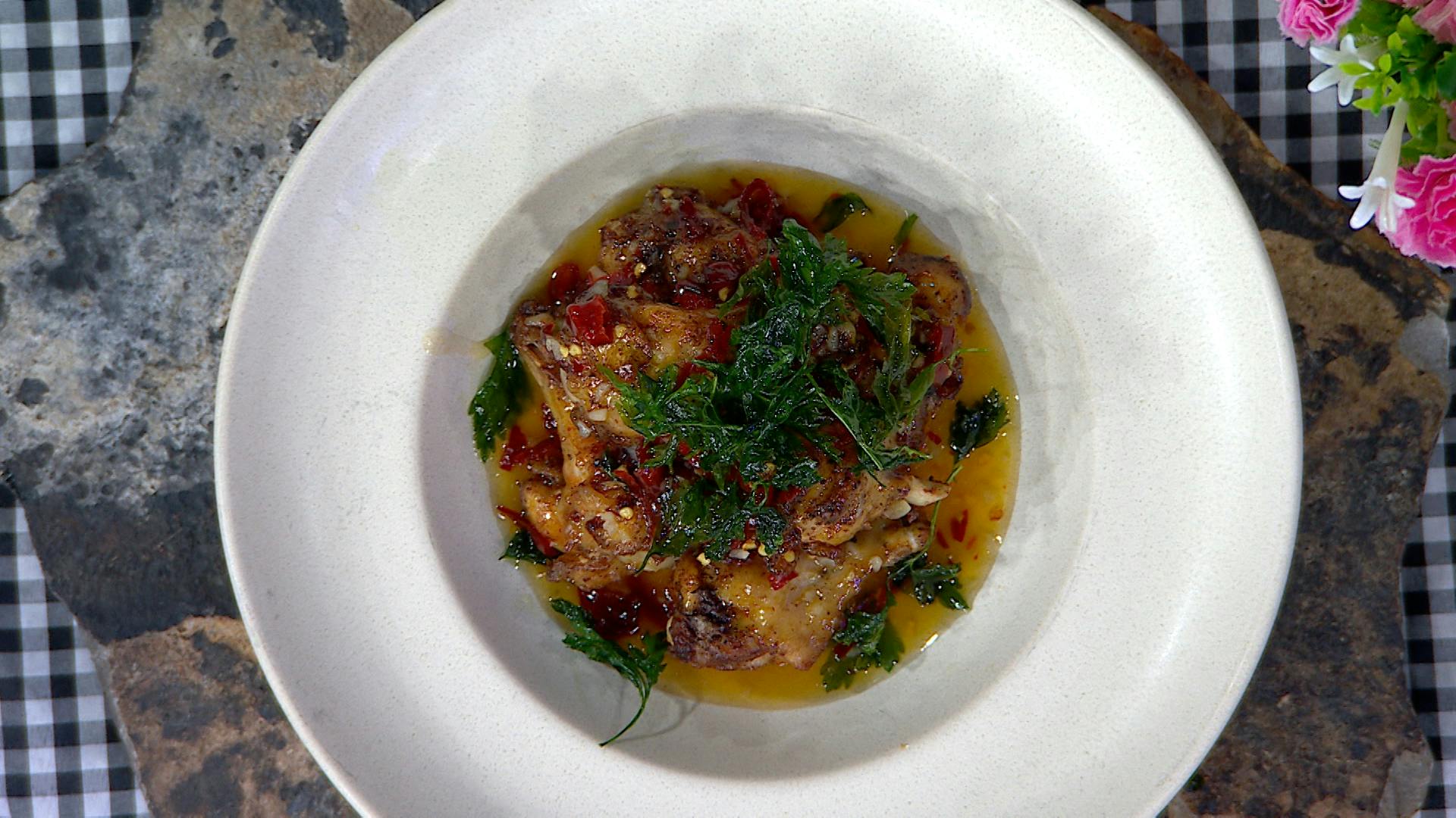 ¡Sorprende a tu familia con alitas en salsa tailandesa! Ingredientes y receta paso a paso