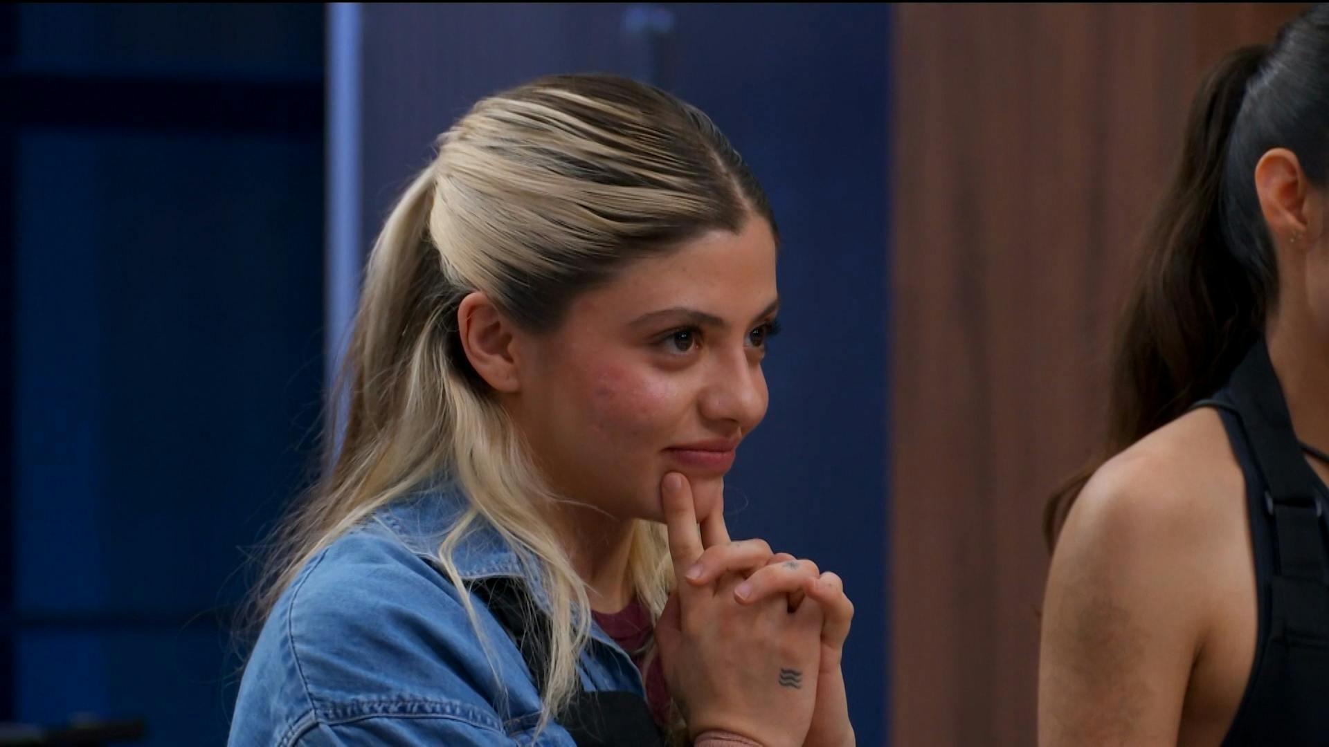 ¿Daniela Parra es la que MENOS cocina en MasterChef 24/7? ¡Así lo sentenció Leslie Gallardo!