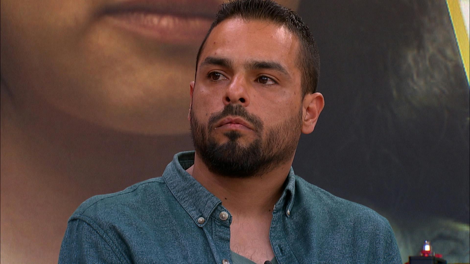 ¡Sin empleo pero con vicios! Víctor sigue siendo víctima de su infancia a sus 33 años