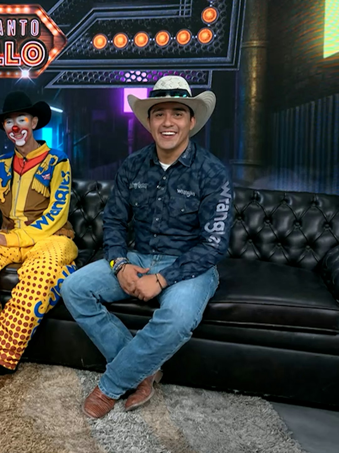 ¡Mucho más que monta y maquillaje! Checa lo que nos contaron los payasos de rodeo de Cuernos Chuecos