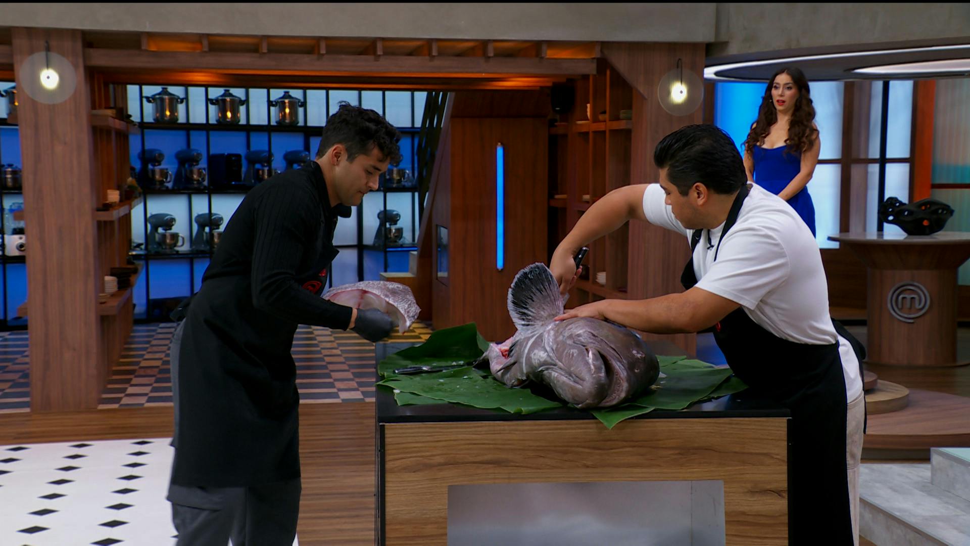 Este viernes un pescado definirá quién será el siguiente finalista de MasterChef 24/7