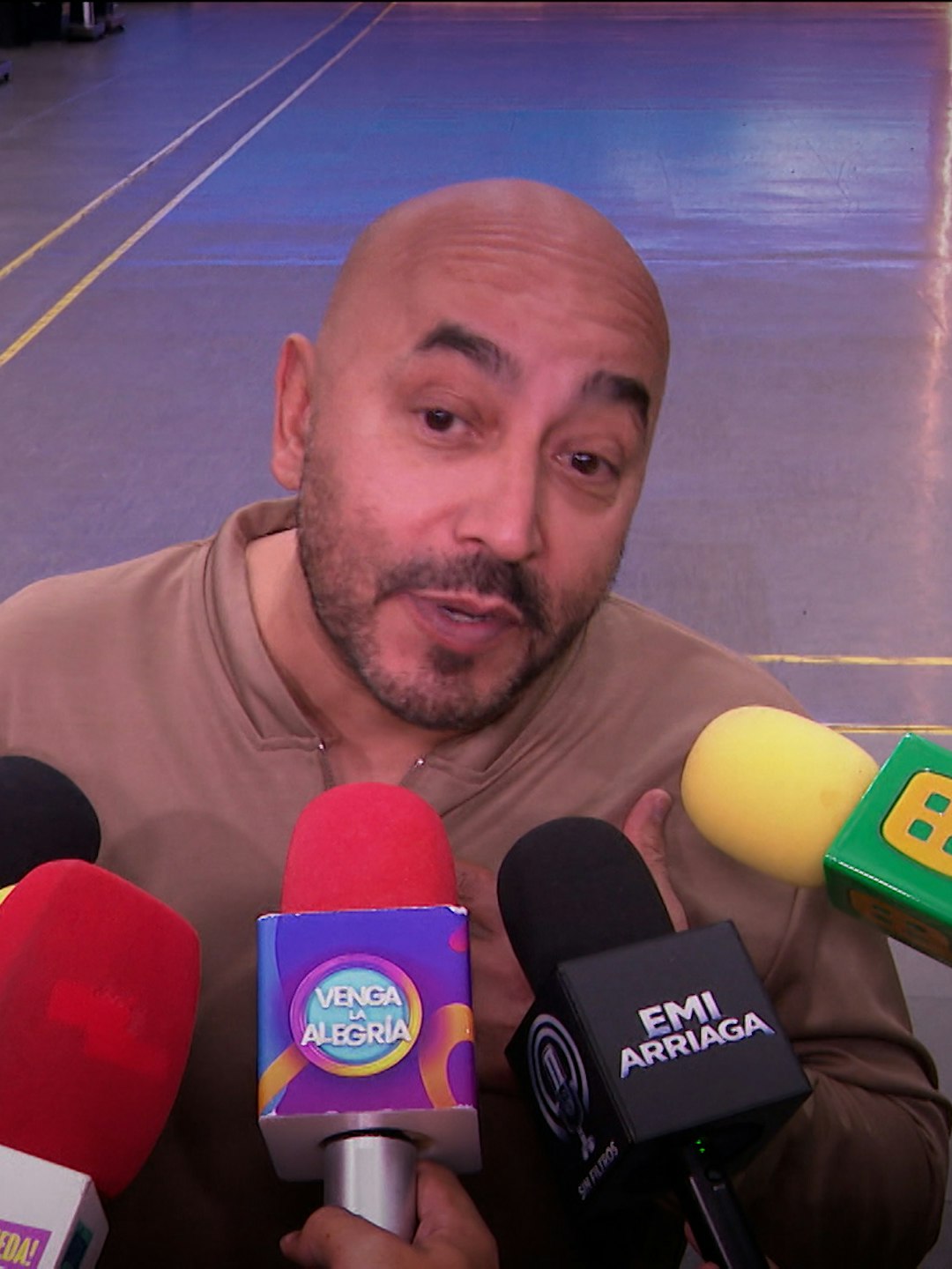 "¡Para eso estamos los hombres!”, Lupillo Rivera defiende a Belinda por el hate