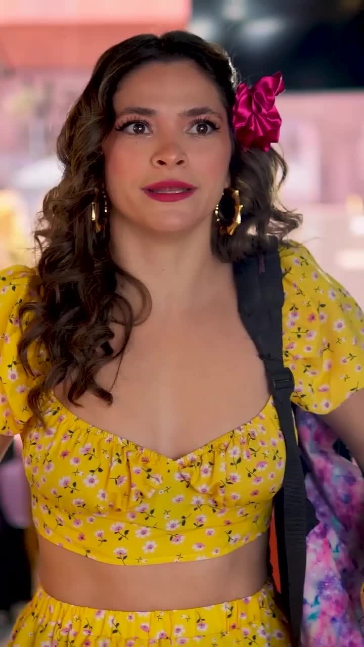 Parte 2 | Director de películas quiso hacer famosa a hermosa chica de la calle