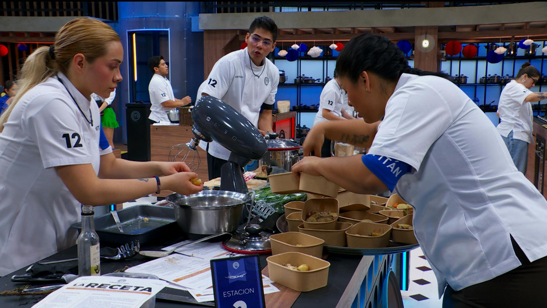 ¡INCREÍBLE! El Equipo Azul no entregó su plato fuerte y se queda sin votos en la Batalla por Equipos de MasterChef 24/7