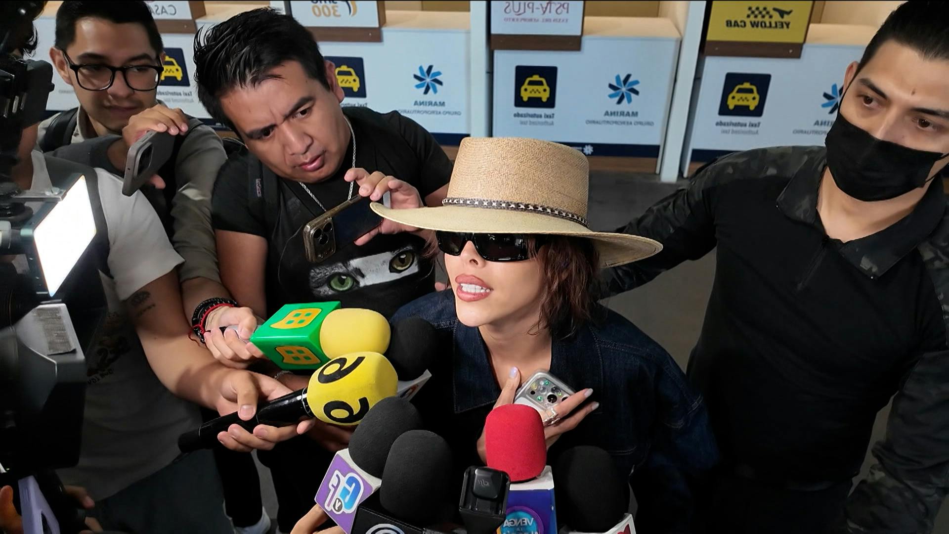 “Me están acorralando”; Danna se niega a hablar sobre la polémica entre Belinda y Kenia Os