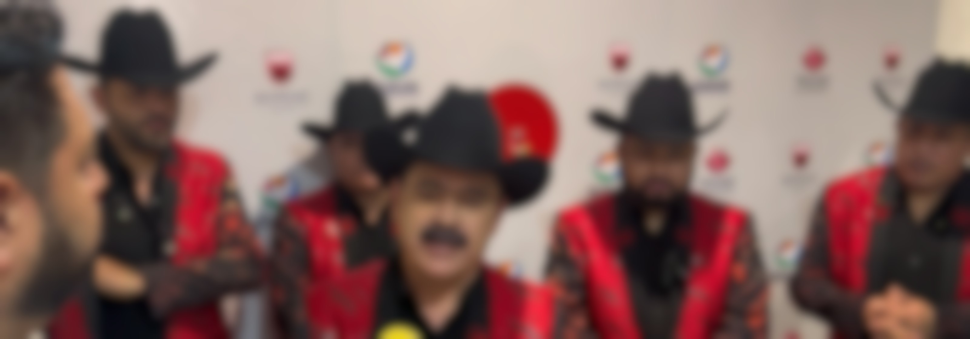 Exclusiva: Tucanes de Tijuana lanzarán un remix de “La Chona” con Pitbull