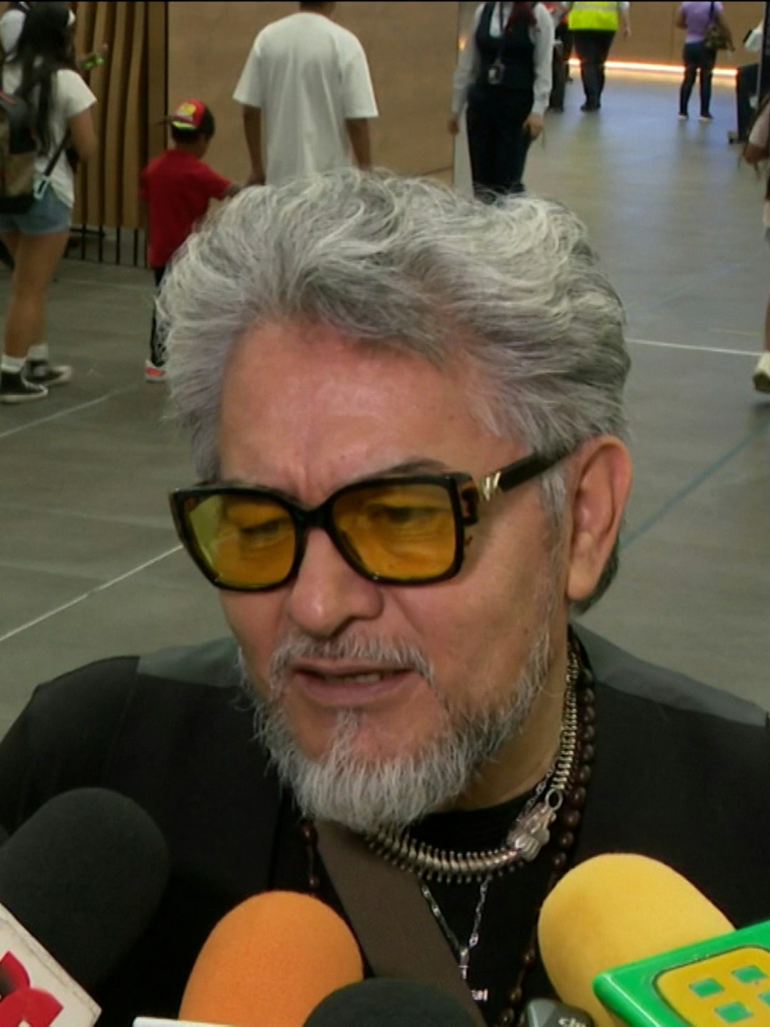 “A mí me parece muy triste”; Fato lamenta la polémica entre Christian Nodal y su padre