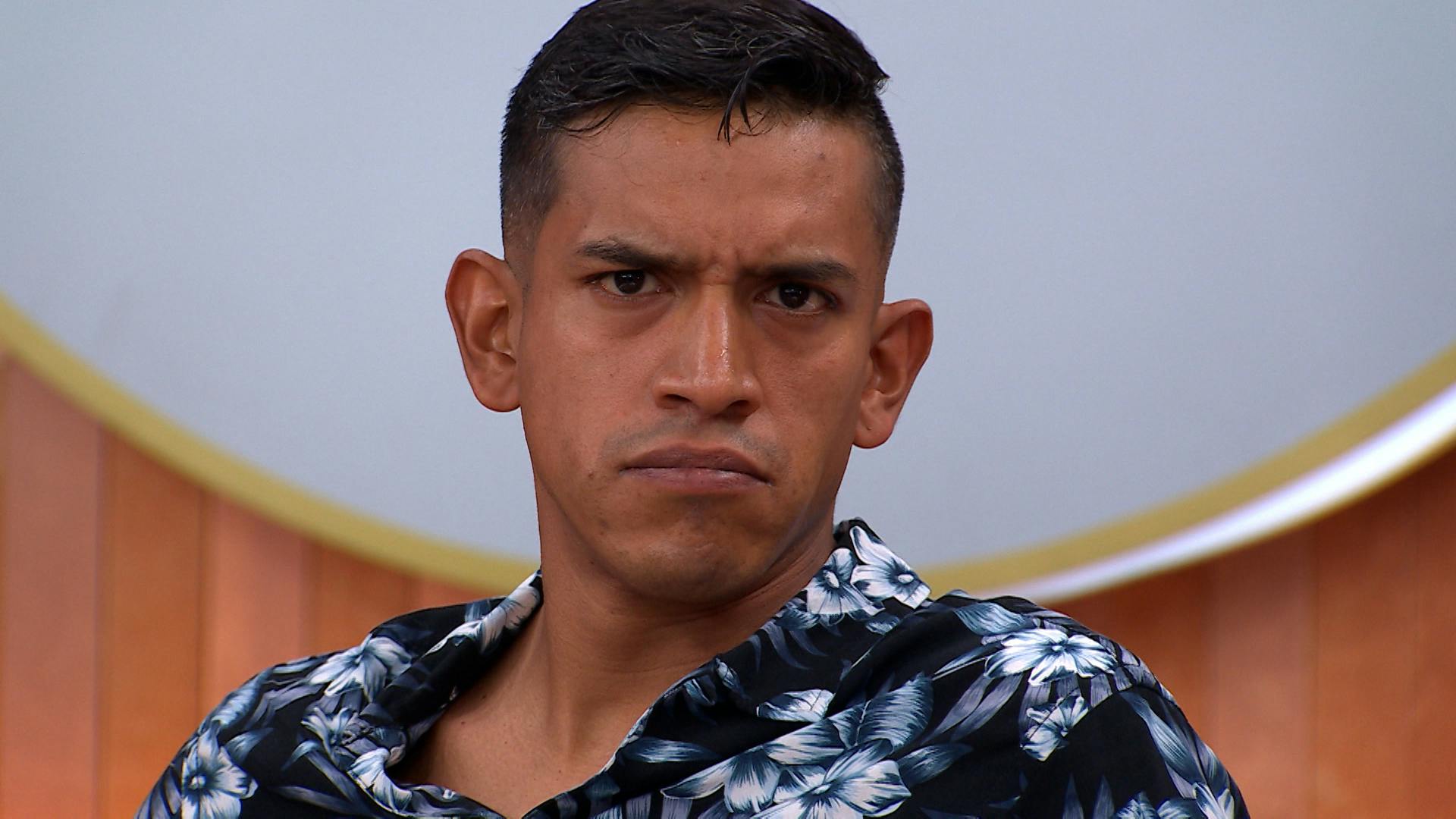 Rodolfo buscó otra mujer porque no quería trabajar y desató la polémica