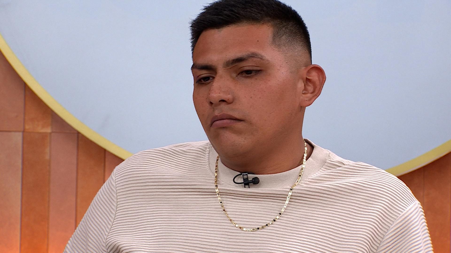 Óscar desafía a Alberto y se niega a abandonar su casa