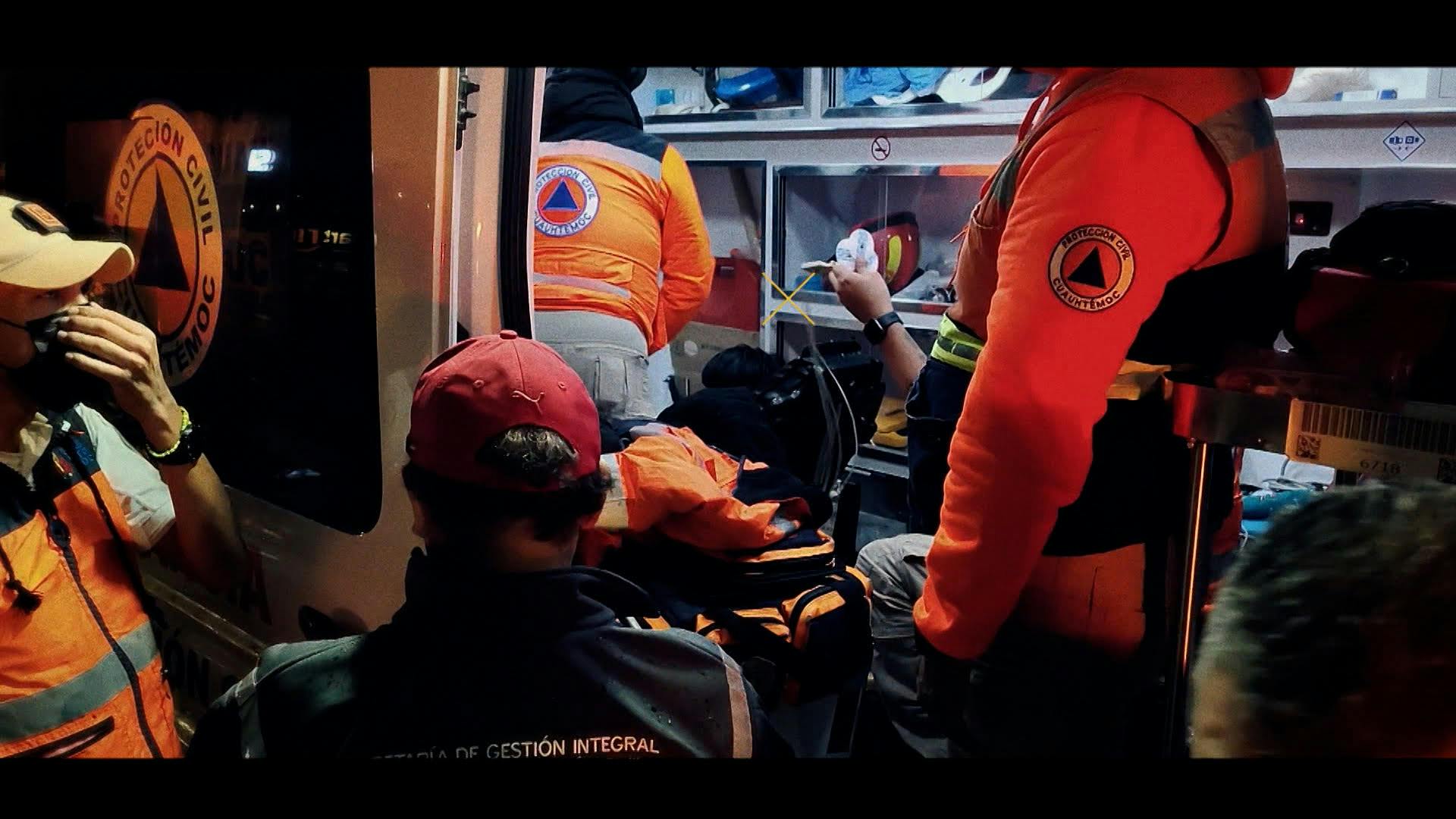 Jorge “El Diablo” Becerril reporta coladera abierta y un accidente en CDMX
