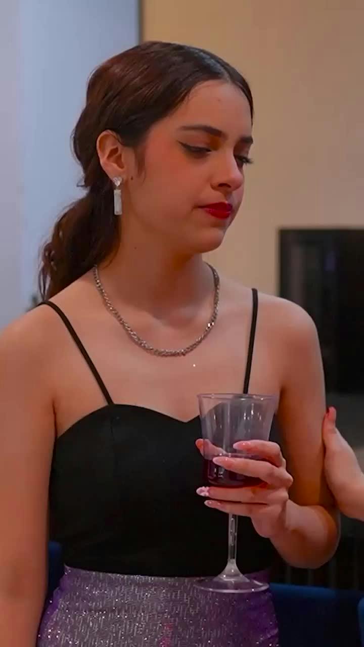 Parte 3 | Llegó a su boda vestida de vagabunda