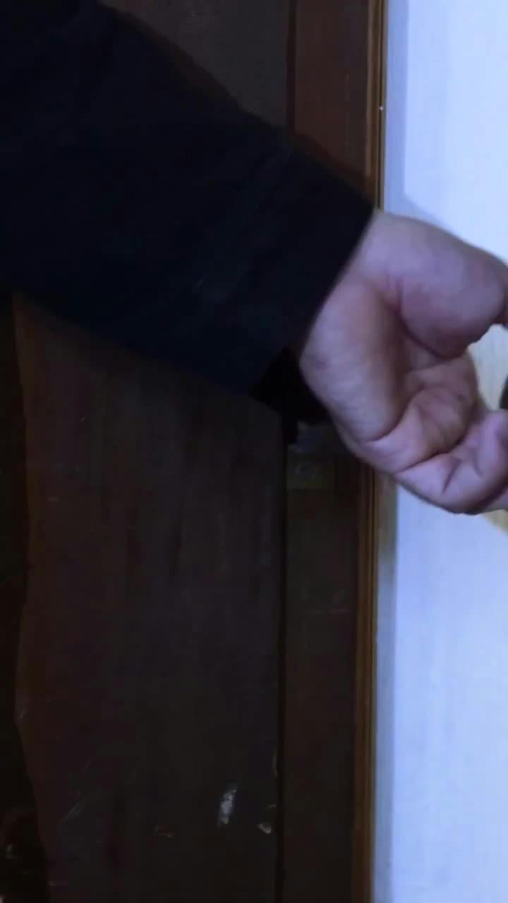 Parte 2 | Extraño quiso entrar a su casa mientras su esposo no estaba