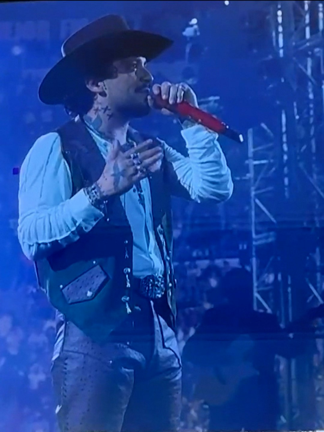 Exclusiva: Estas son las complicaciones que enfrenta Christian Nodal para registrar “El Forajido”