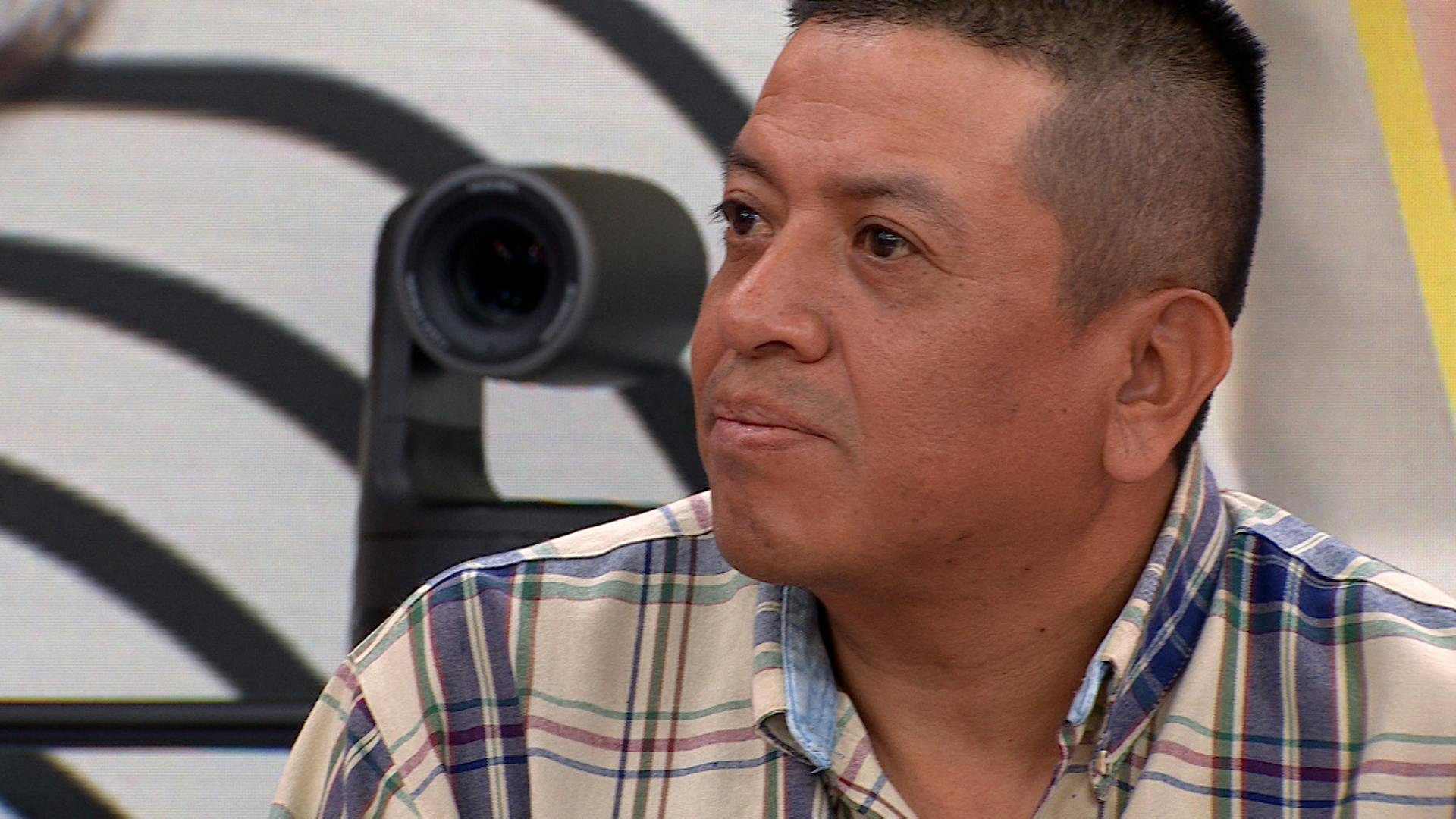 ¡Raúl enfrenta a Norma por querer sacar a su hija de la casa!
