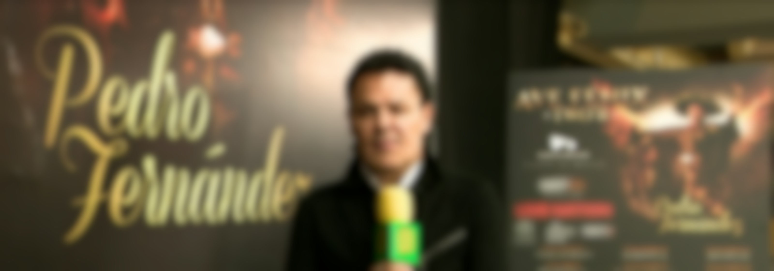 Exclusiva: Pedro Fernández felicita a Cristian Castro tras graduarse de la preparatoria