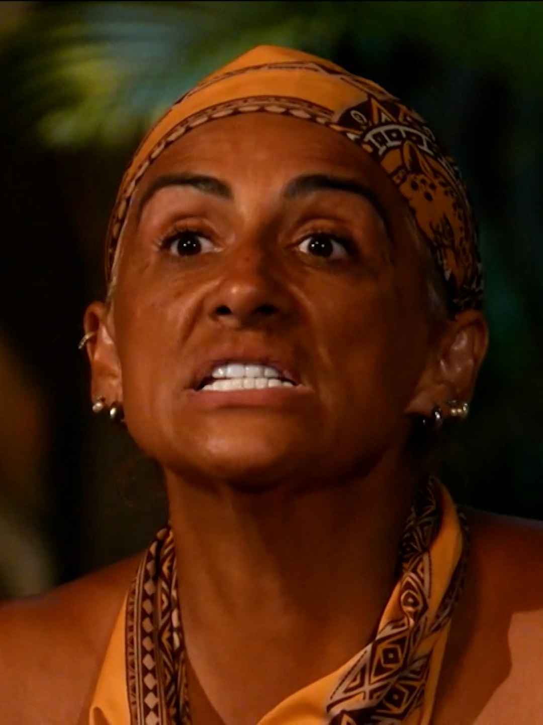 ¡Antes del abandono de Sebastián, Azalia arremetió en su contra en Survivor México La Reliquia en Llamas!