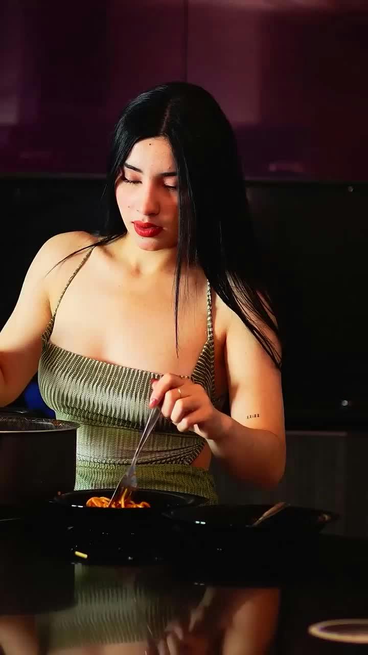 Parte 3 | Tenía a su novia y esposa viviendo en la misma casa