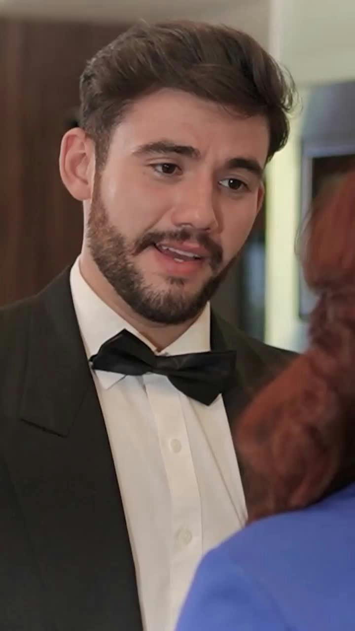Parte 4 | Llegó vestida de callejera a su boda
