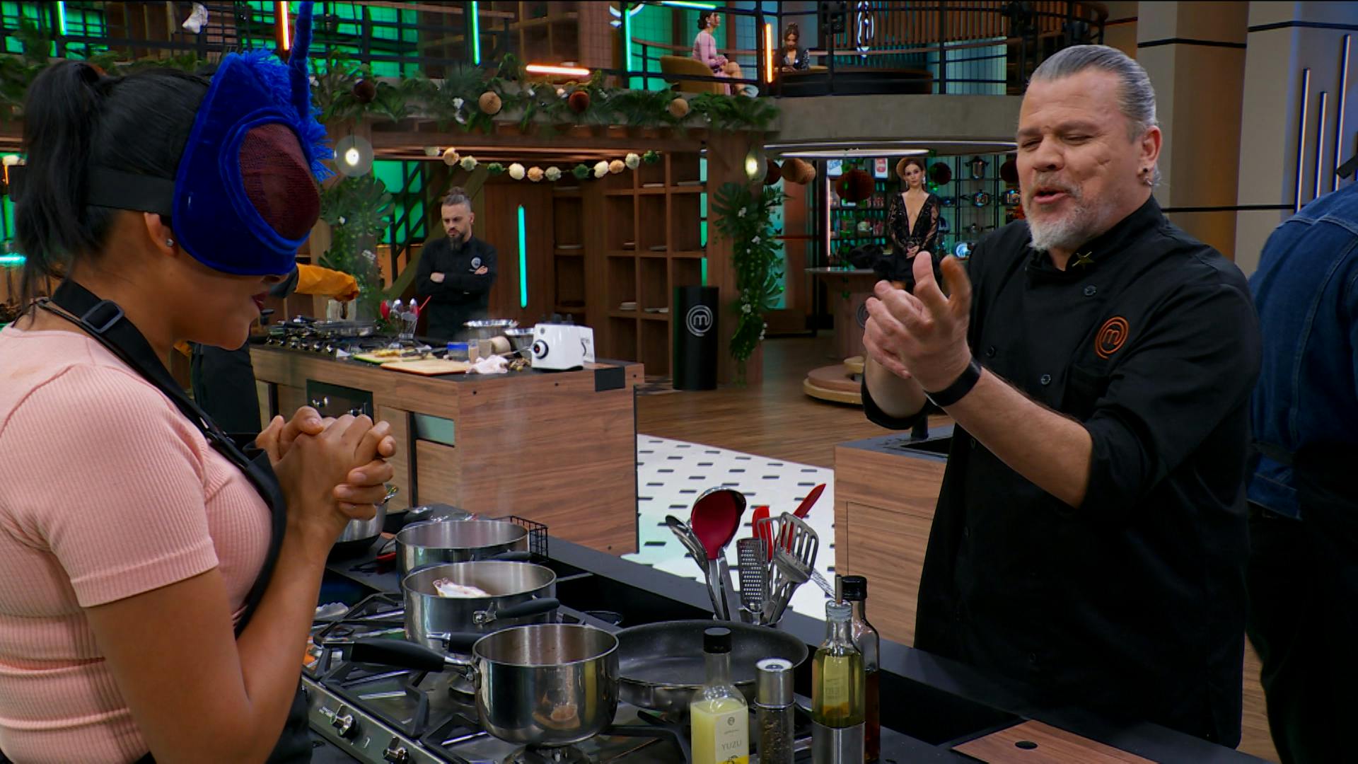 MasterChef 24/7 | Los Chefs recorren las estaciones y ponen bajo la lupa los platillos de los cocineros en riesgo