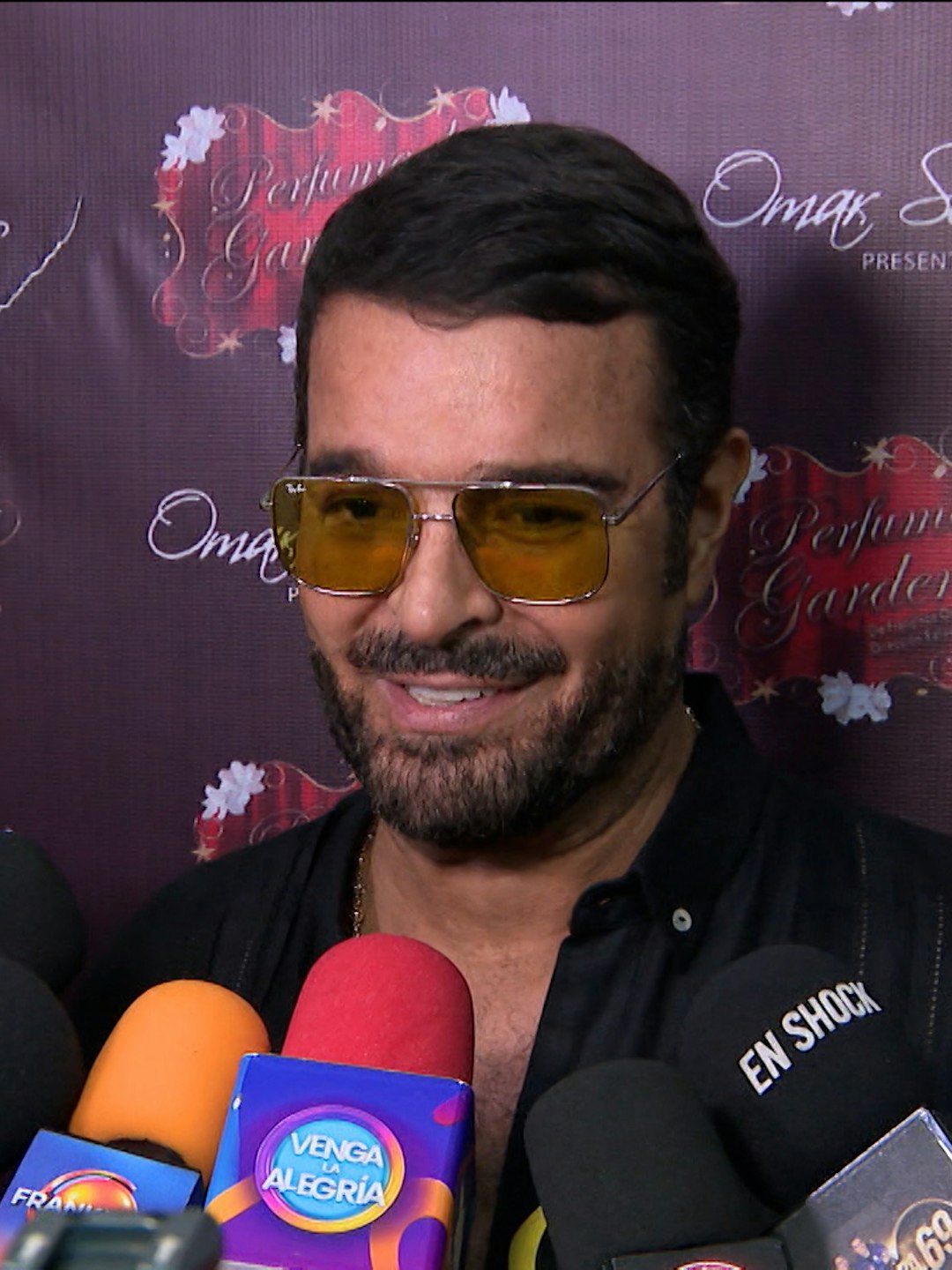 ¡Con beso y apapacho de Mariana Seoane! Así celebró Pablo Montero su cumpleaños 52