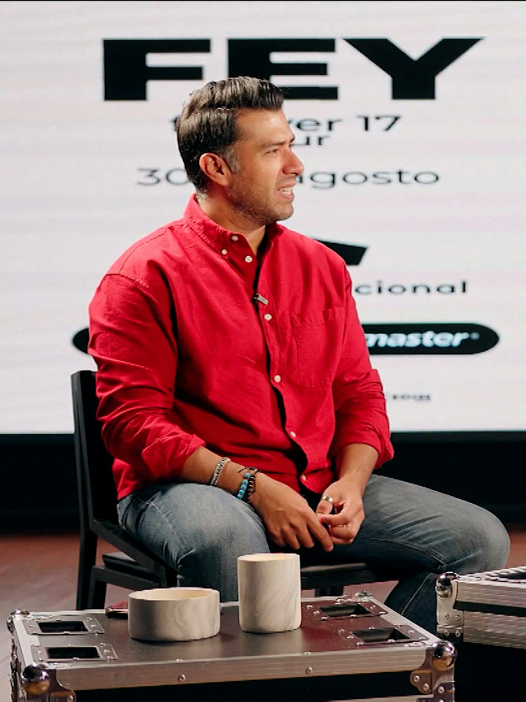 Exclusiva: ¡Fey se arrepiente de haber lanzado este perturbador juguete! ¿Lo recuerdas?