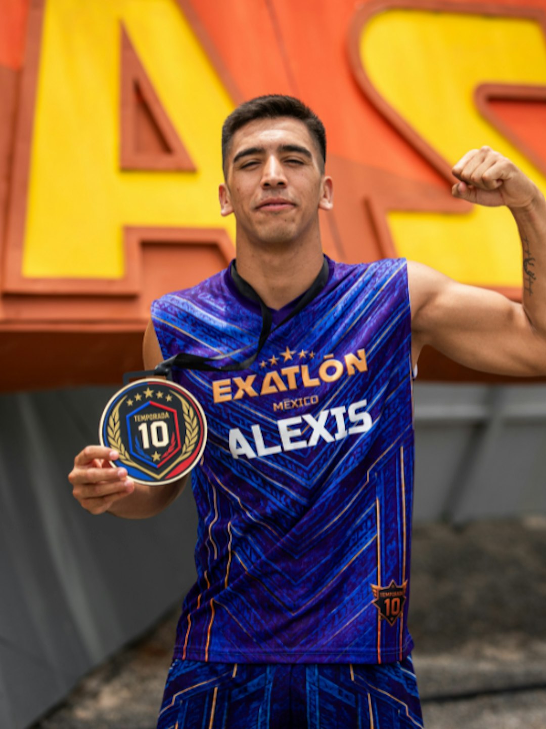 Alexis se lleva la primera medalla varonil en Exatlón México; así fue la entrega en el reality deportivo