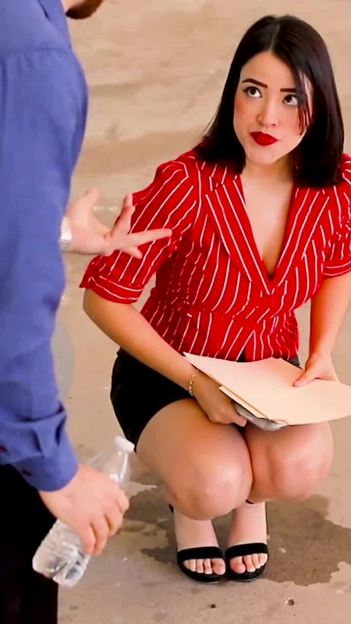 Parte 1 | Menospreció a esta chica sin saber que sería su patrona
