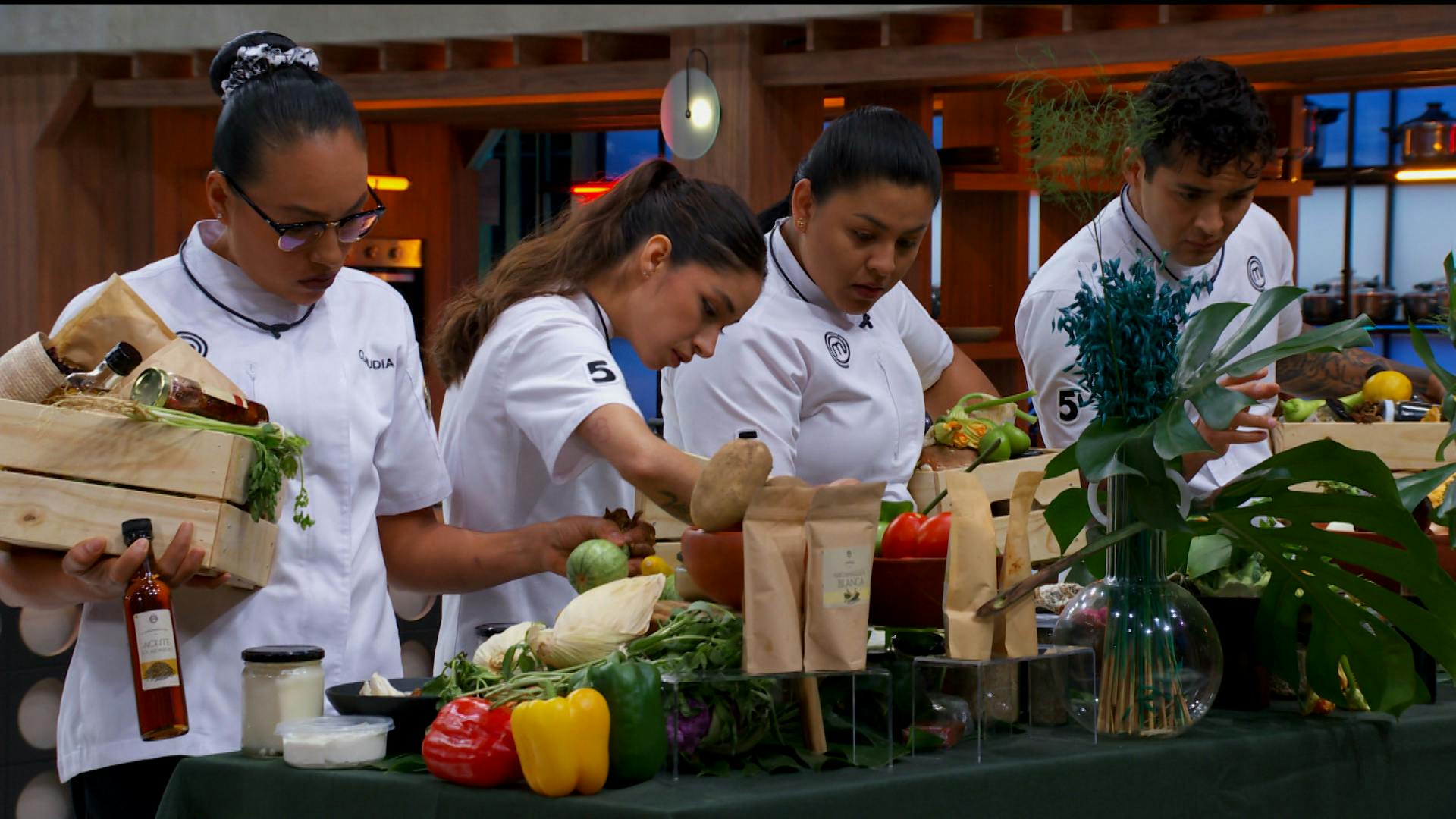 Conoce el primer Reto de la noche que definirá al segundo finalistas de MasterChef 24/7