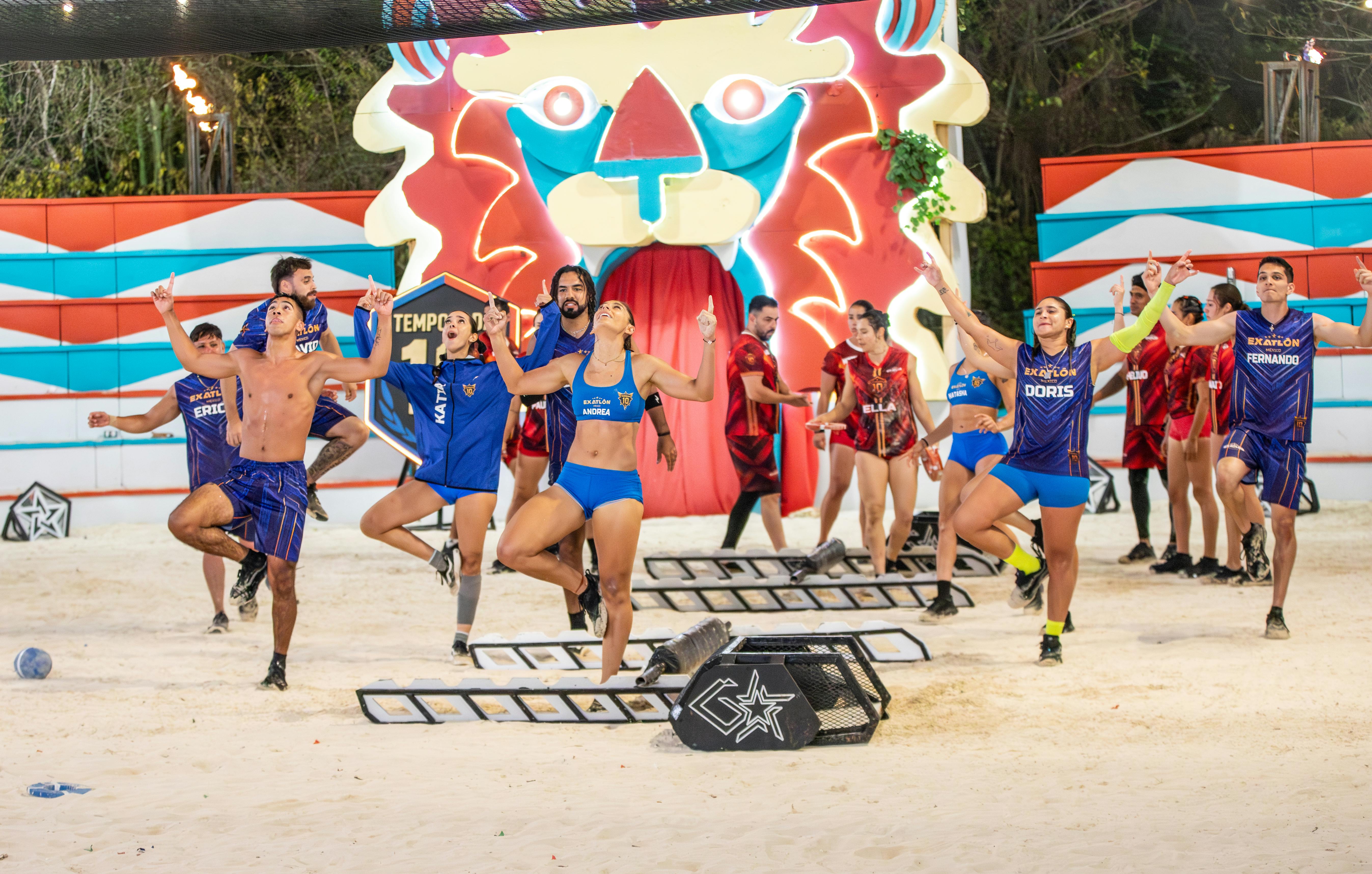 El Equipo Azul disfrutan de la Fiesta de Gala por su victoria en la Batalla Colosal de Exatlón México