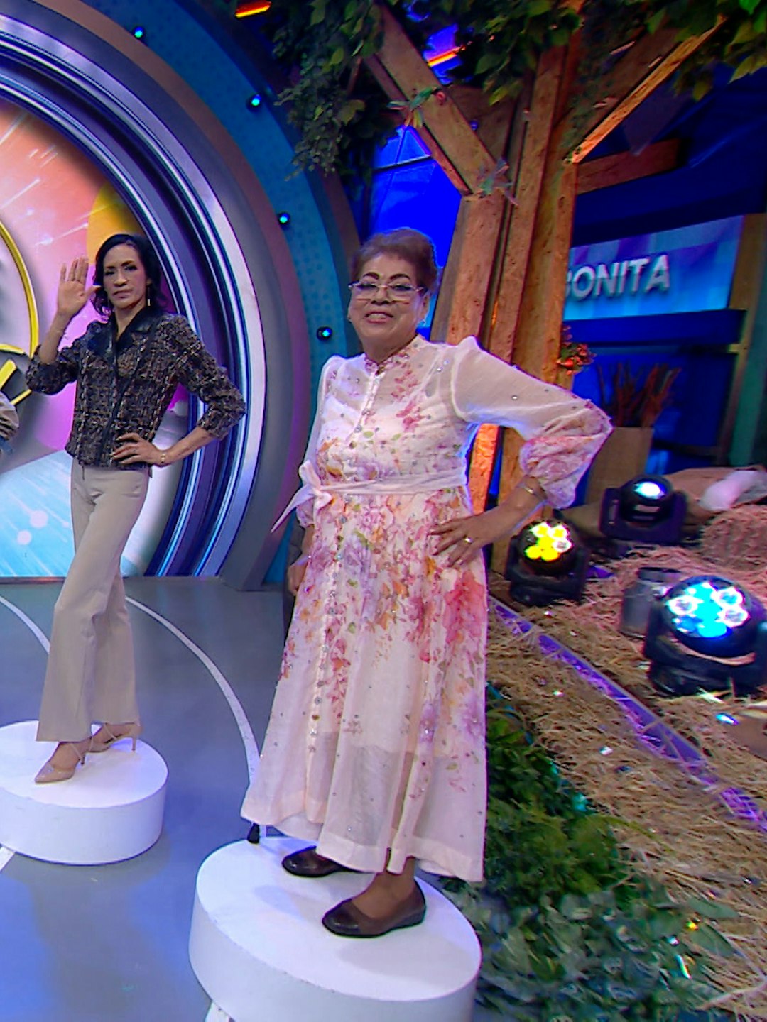 ¡Abuelitas fashion y glamorosas! Checa esta pasarela con moda para abuelitas