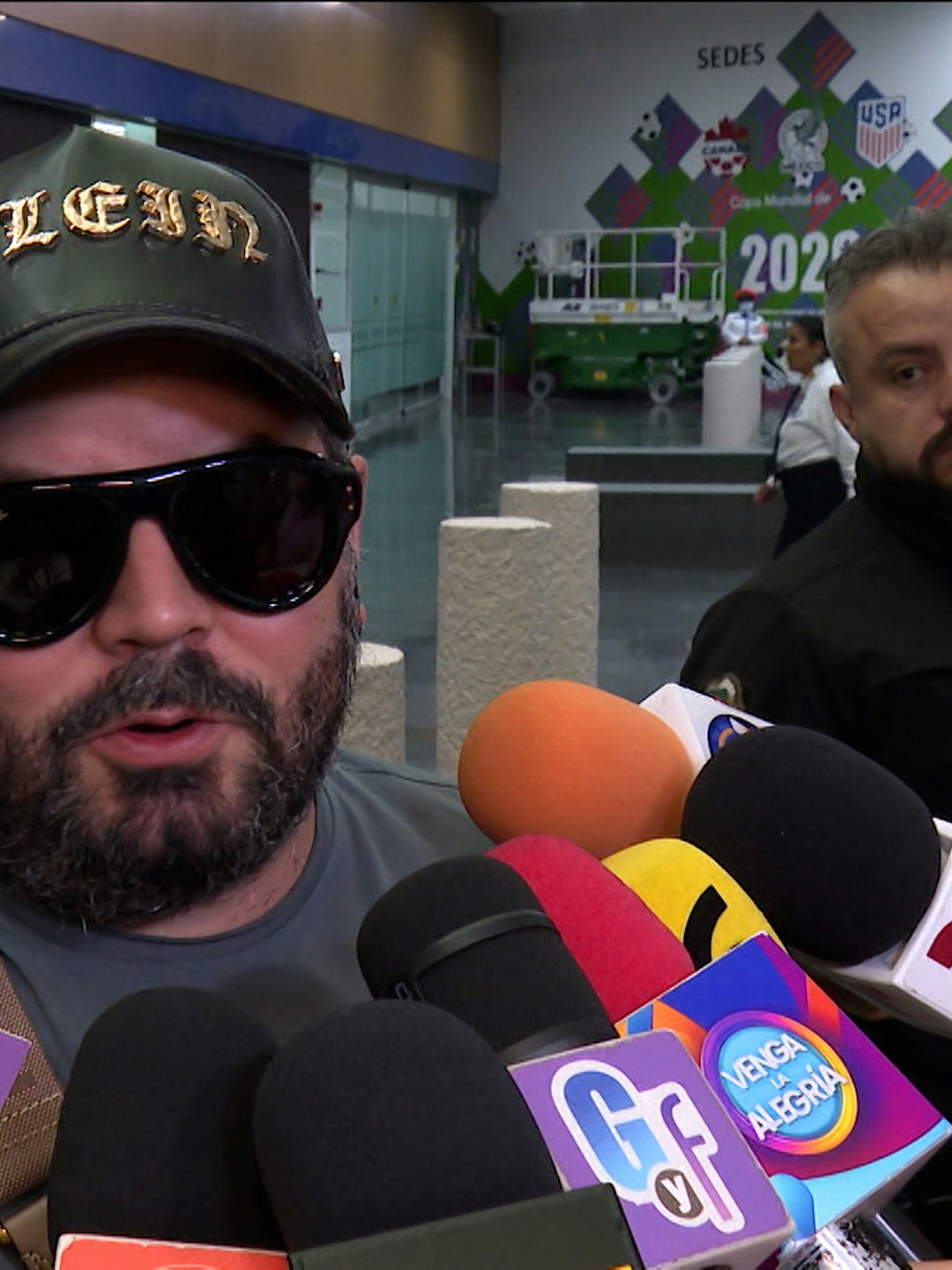 ¡José Eduardo Derbez rompe el silencio y aclara si se burló de Sofía Castro!