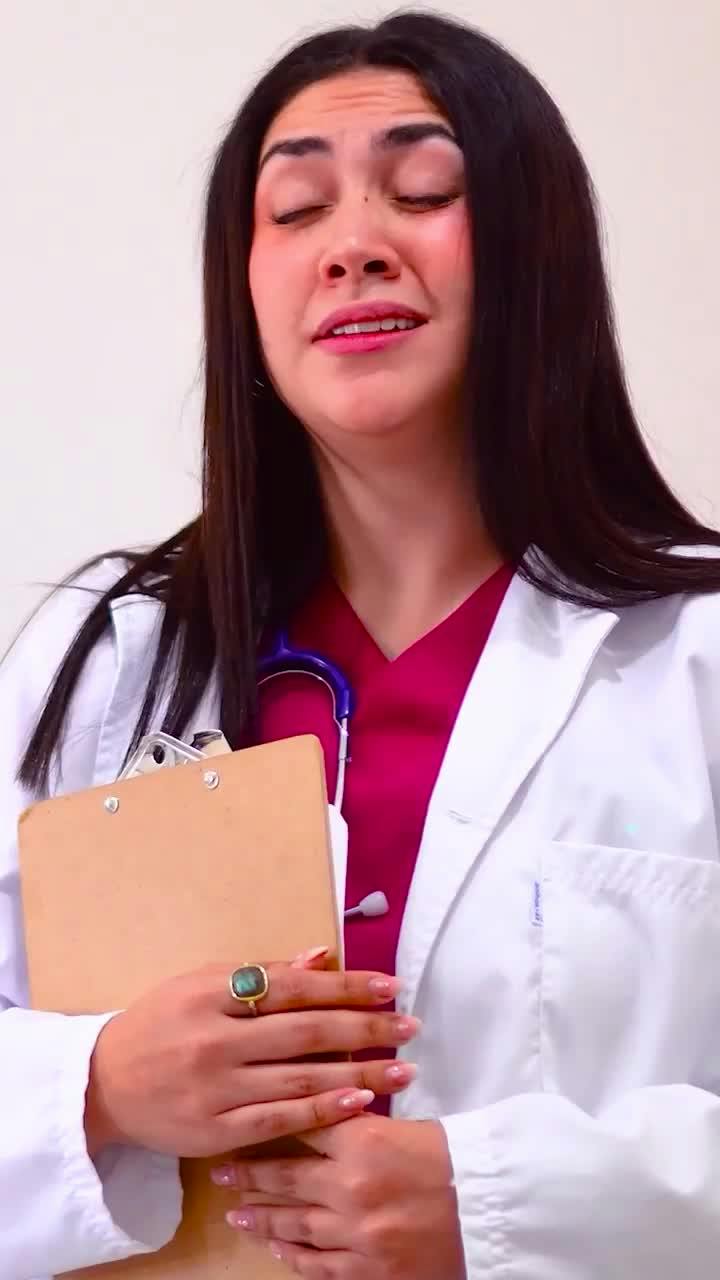 Parte 8 | Su mamá la obligó se ser modelo, para cumplir su sueño frustrado