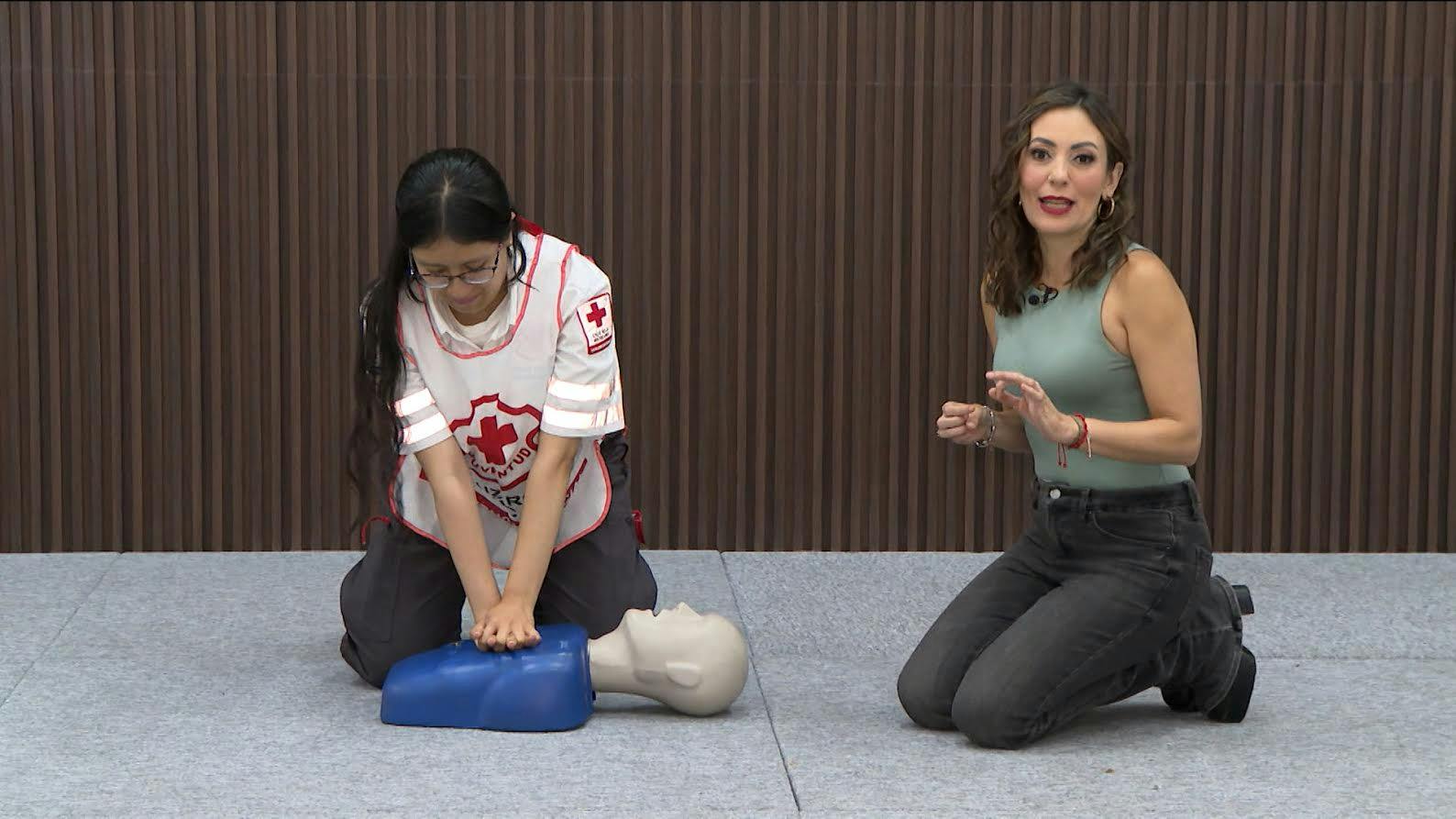  Alejandra Carvajal enseña a los niños a pedir ayuda para prevenir emergencias 