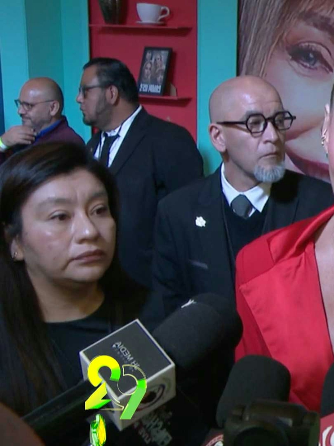 Marjorie de Sousa habla de su extracción de sus implantes, de los ojos de Ninel Conde y evade temas de Julián Gil