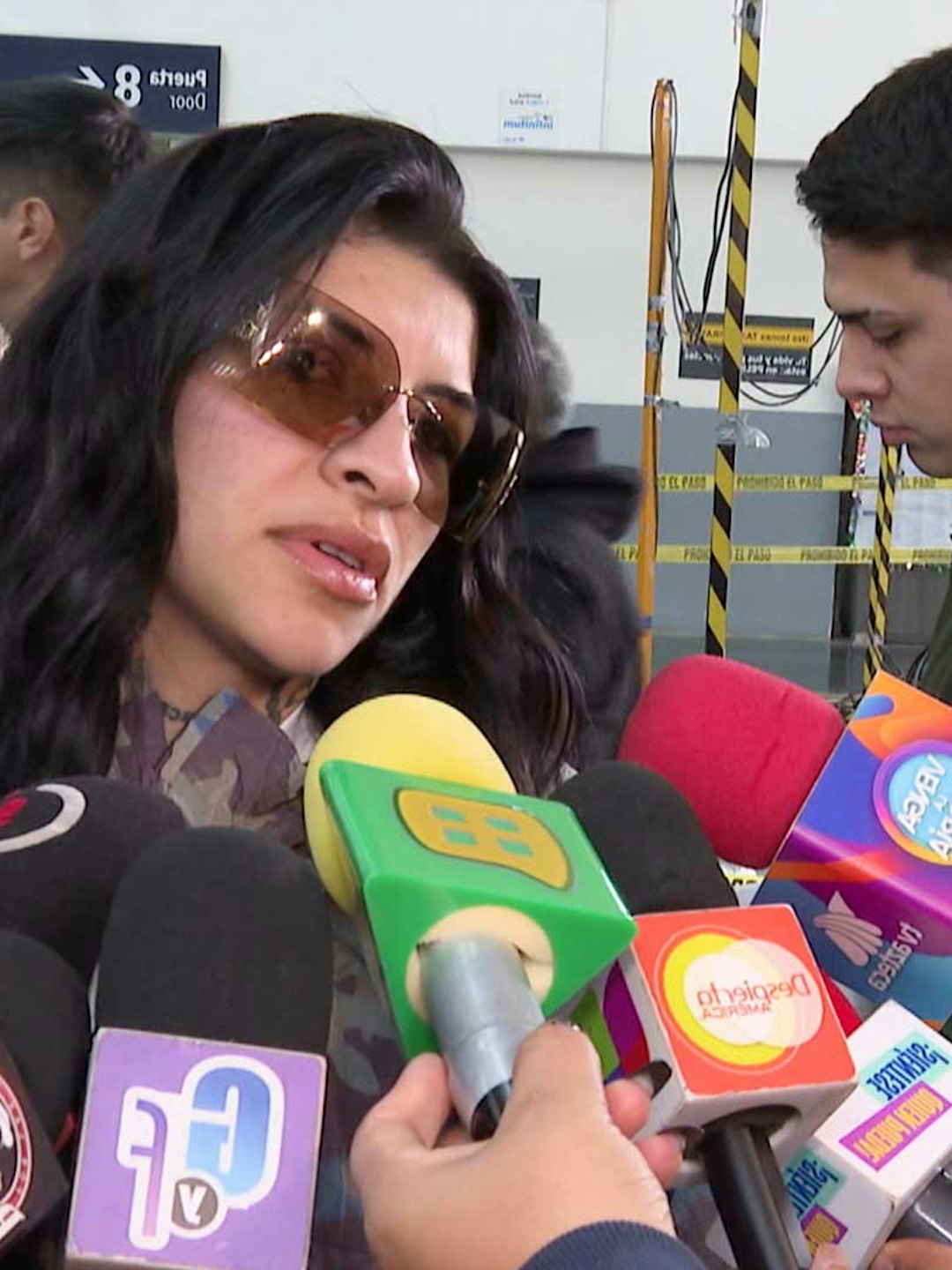 "¡Es una pelotudez!”, Cazzu reacciona a los rumores de colaboración con Belinda