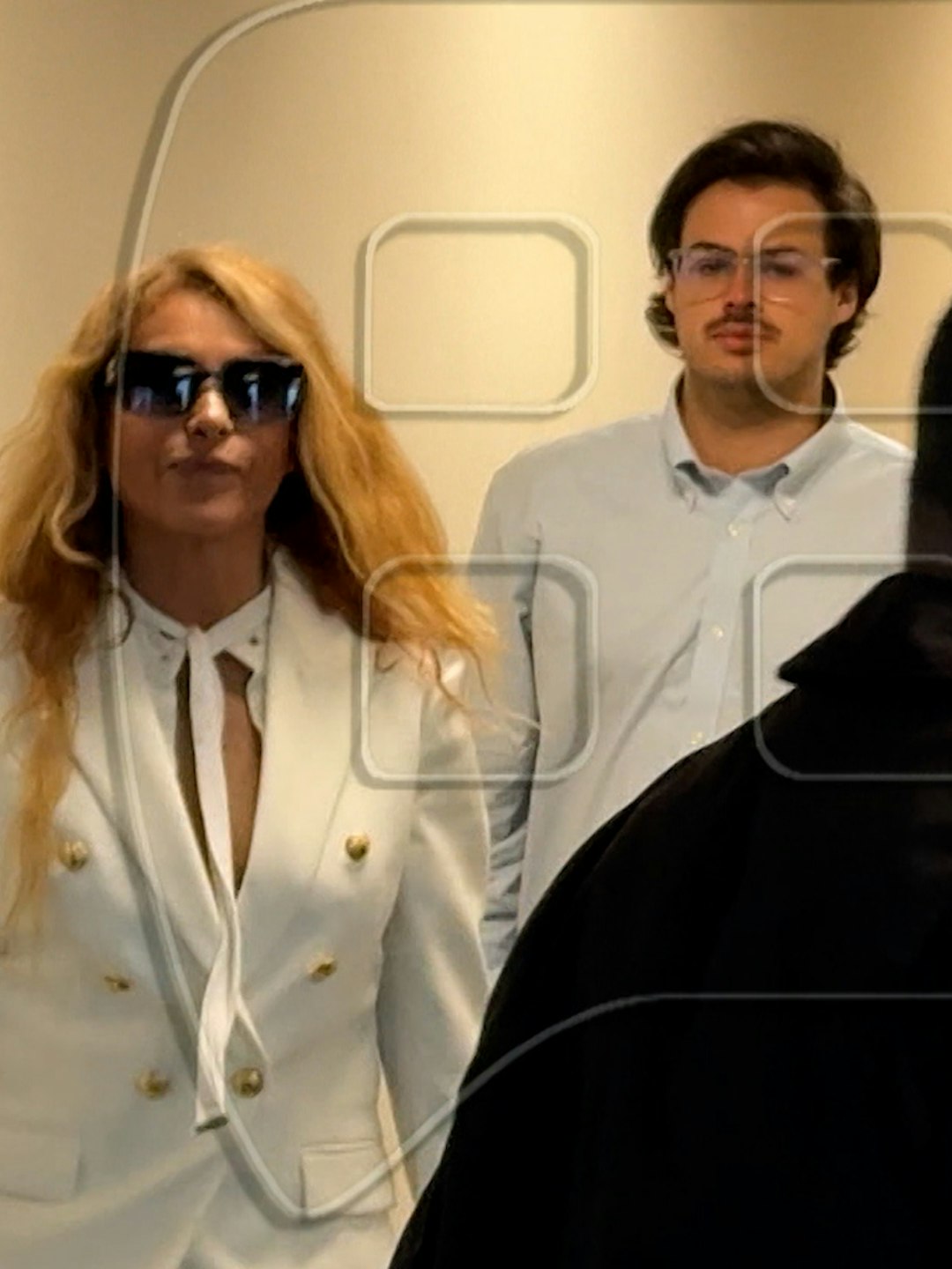 Paulina Rubio LLEGA TARDE a la audiencia por la CUSTODIA definitiva de su hijo