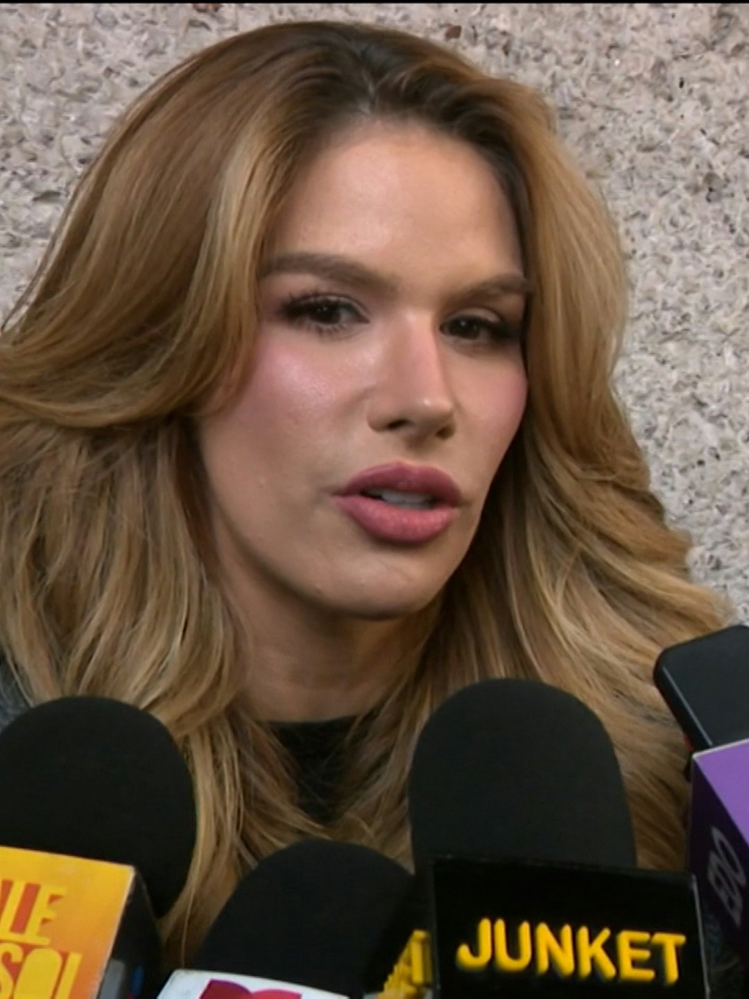 Marie Claire sale en defensa de Alicia Machado tras DURAS críticas: “¿Tú crees que a mí me va a importar?”