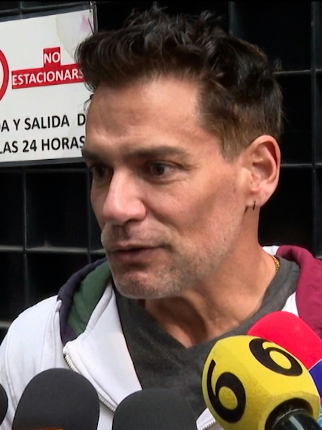 Christian de la Fuente encara al presunto ladrón de su motocicleta y lanza contundente advertencia