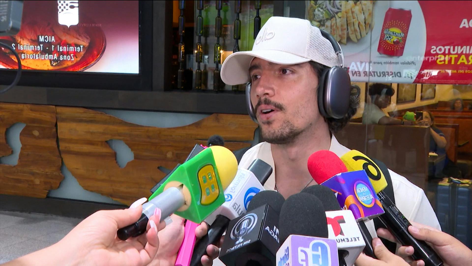 El consejo de Alex Fernández a Valentino Martin, hijo de Ricky Martin: “Yo acepto de dónde vengo”