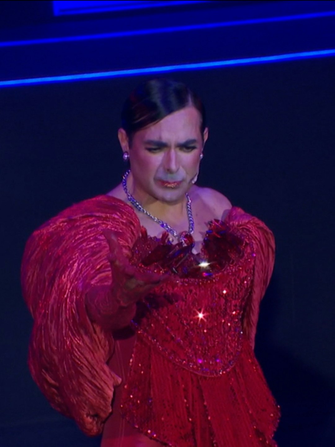 ¡Impresionante! Ernesto D’Alessio hace su debut en Mentidrags: “Me hago drag y soy mi madre”