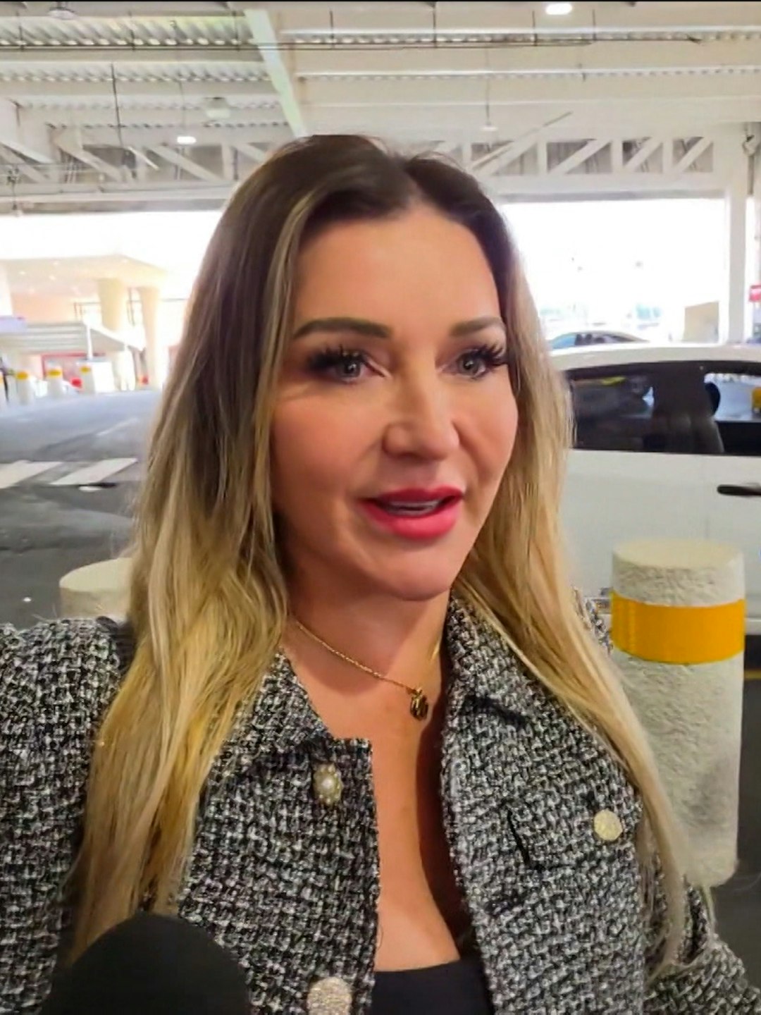Alicia Villarreal se lanza contra Arturo Carmona por destapar el embarazo de su hija, Melenie: “Se adelantan los que no deben”