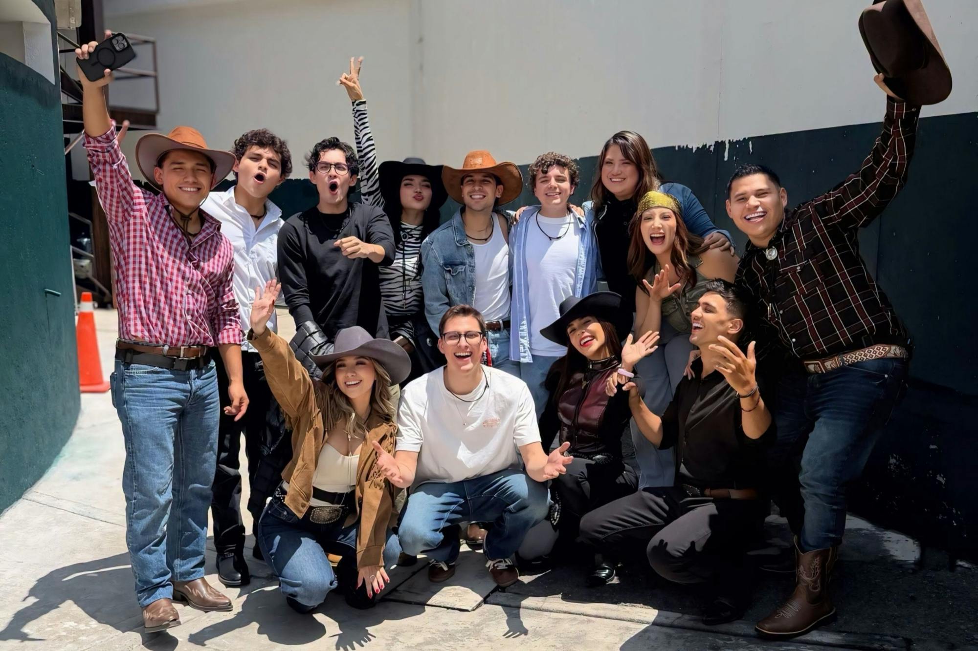 Influencers de la Experiencia 24/7 no quieren dejar La Granja VIP 