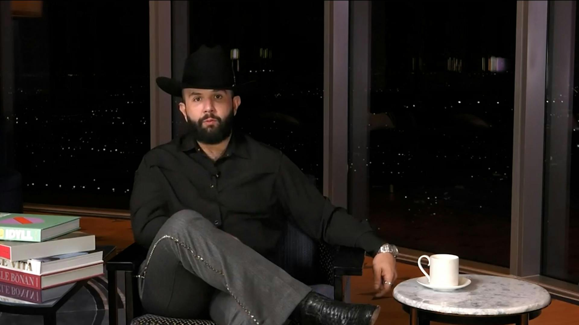 Exclusiva | Carín León habla sobre su residencia en la Esfera de Las Vegas: “La definición de éxito es todo lo que me está pasando”