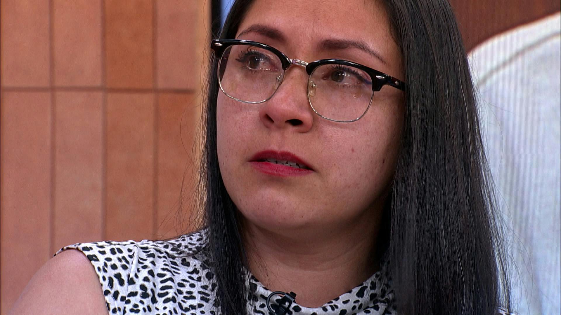¡Olía feo por basura acumulada! El novio de Abril la acusa de cochina por tener sucia su casa