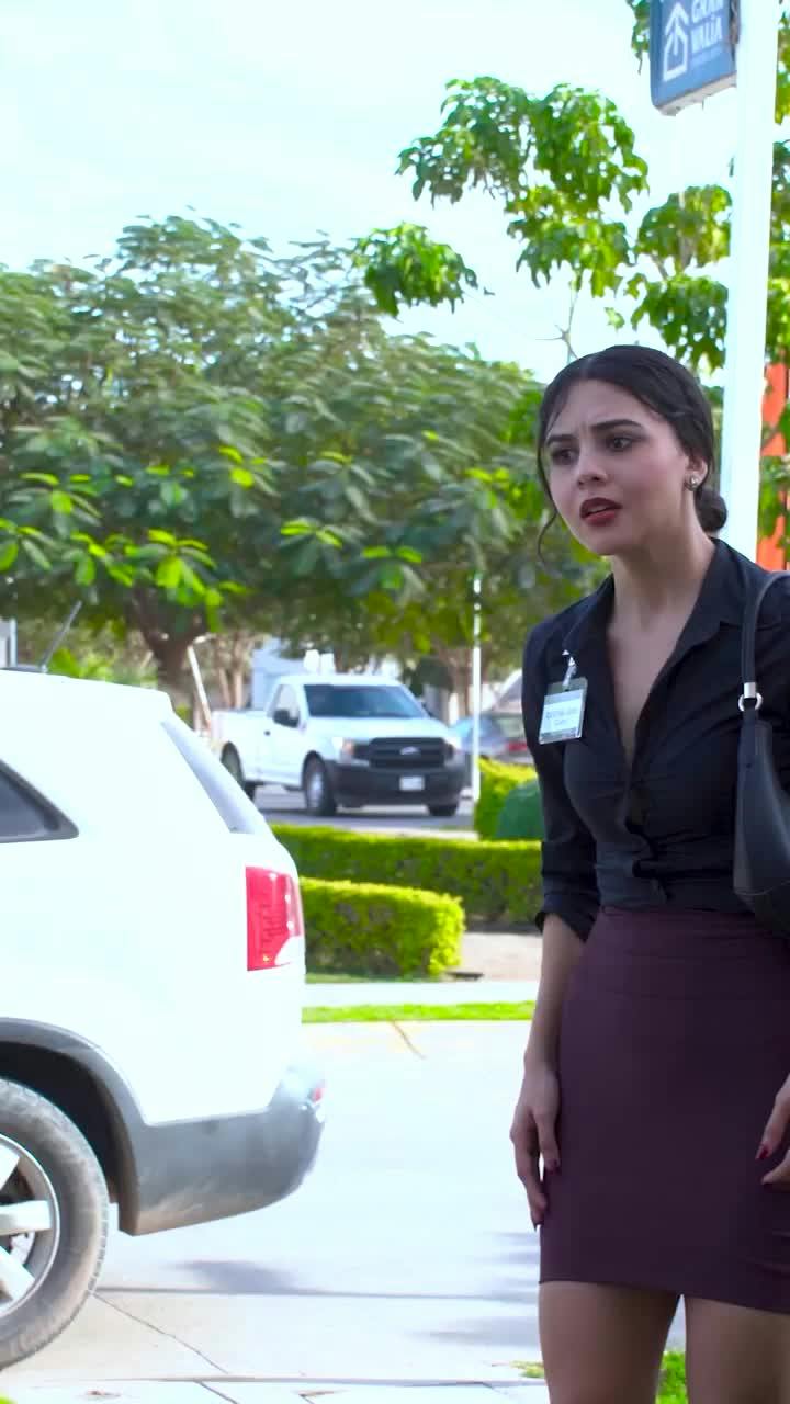 Parte 3 | Su ex compañera de prepa se burlaba de ella por su trabajo
