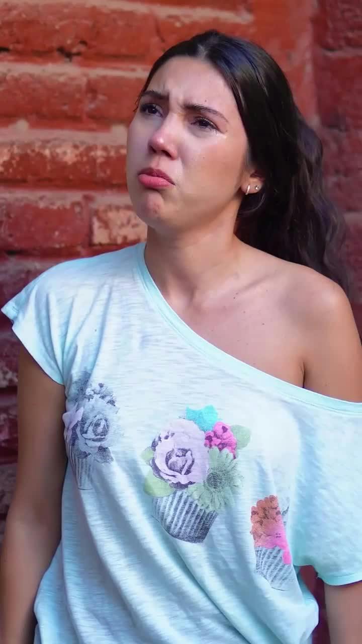Parte 6 | Vio a su papá en la calle con su otra familia adinerada