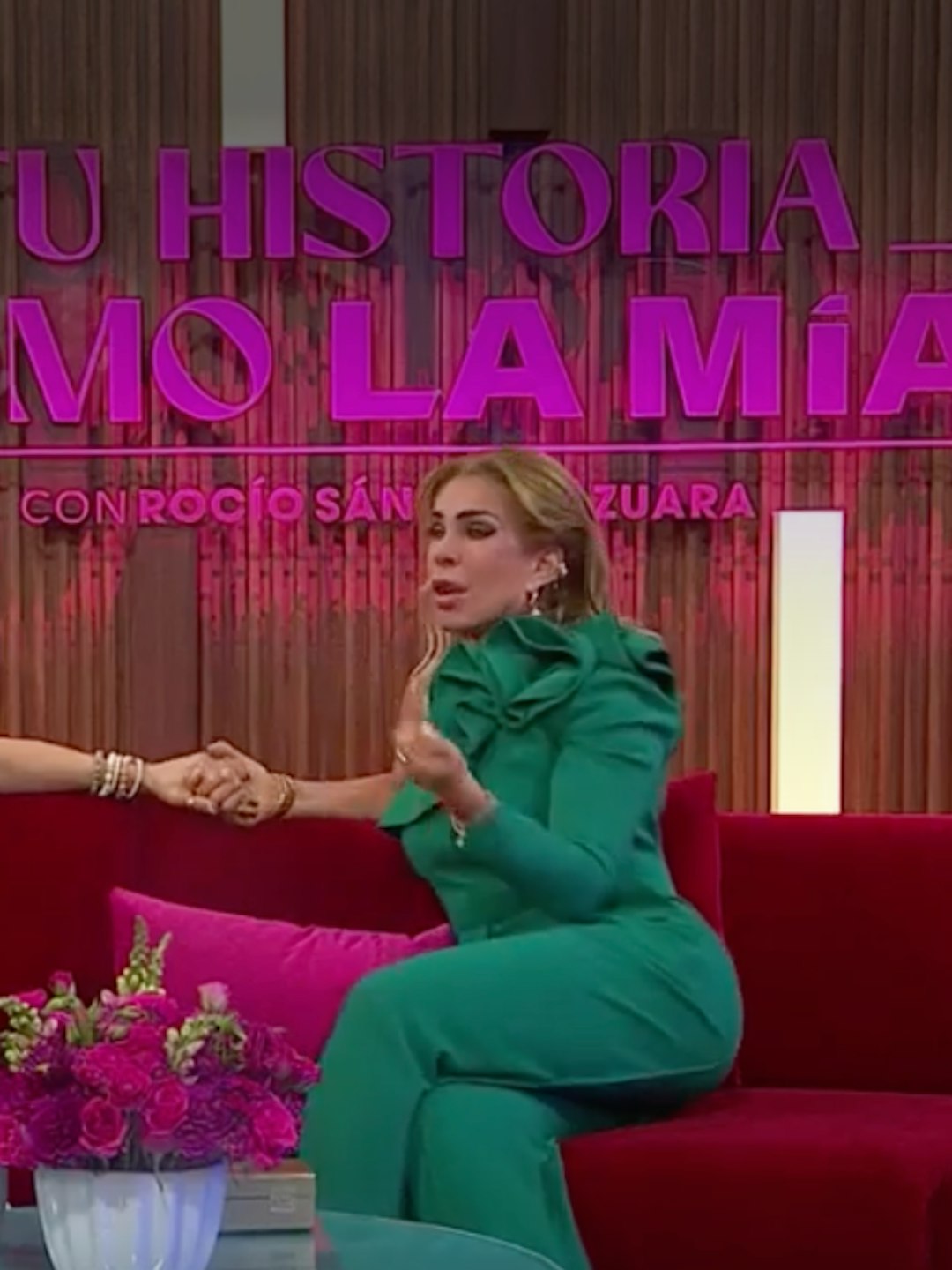 Rocío Sánchez Azuara rompe en llanto en pleno programa en vivo al escuchar la cruda historia de Ivonne Montero