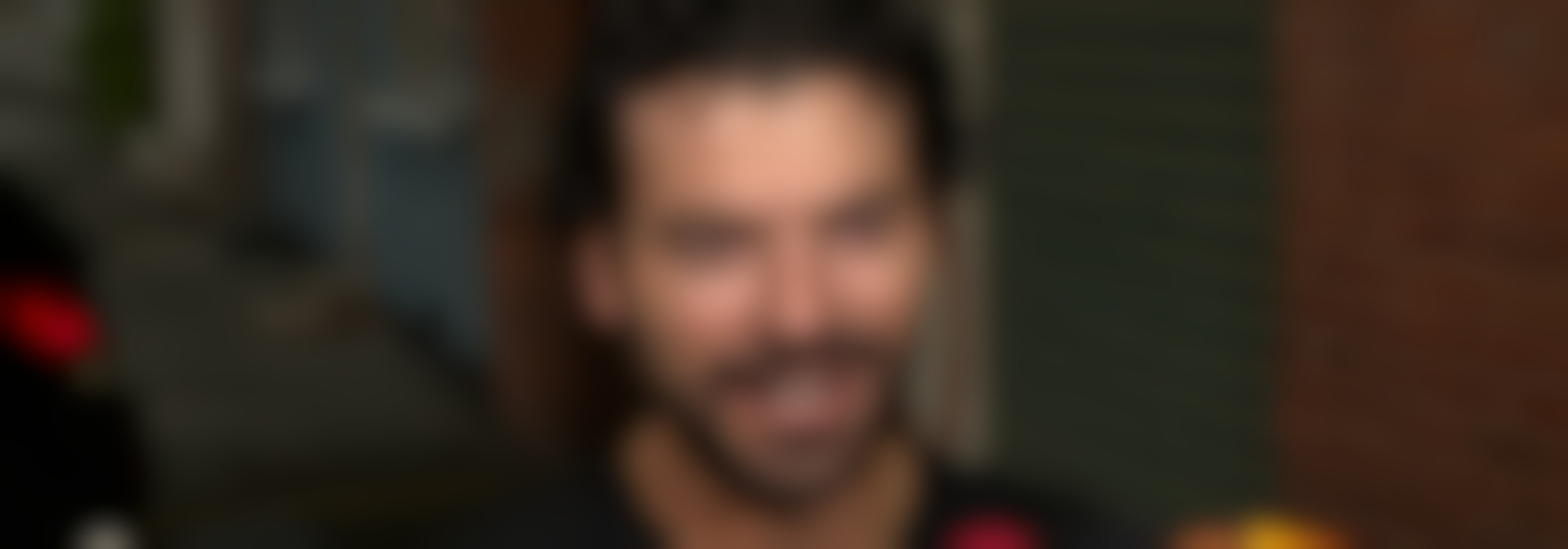 ¡Adrián Di Monte se estrena en la música y lanza mensajes a Michelle Vieth y Natalia Alcocer!