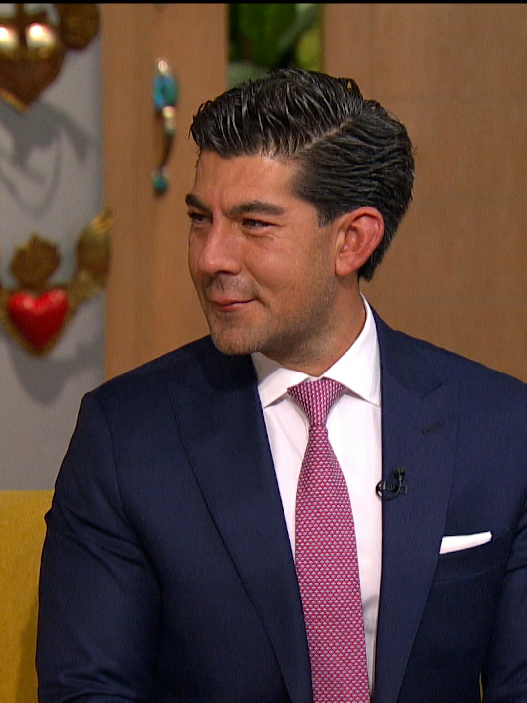 Manuel López San Martín presenta la nueva etapa de Azteca Noticias en Ventaneando